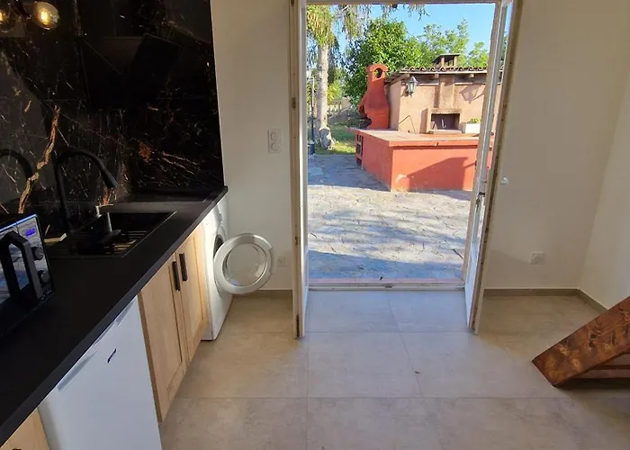 Apartment Folelli Entre Le Centre Et La *